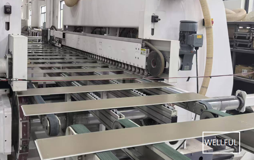 SPC-Interlock-Bodenbelag 4,0 mm mit IXPE-Trittschalldämmung und Unilin-Klick-Verriegelungssystem